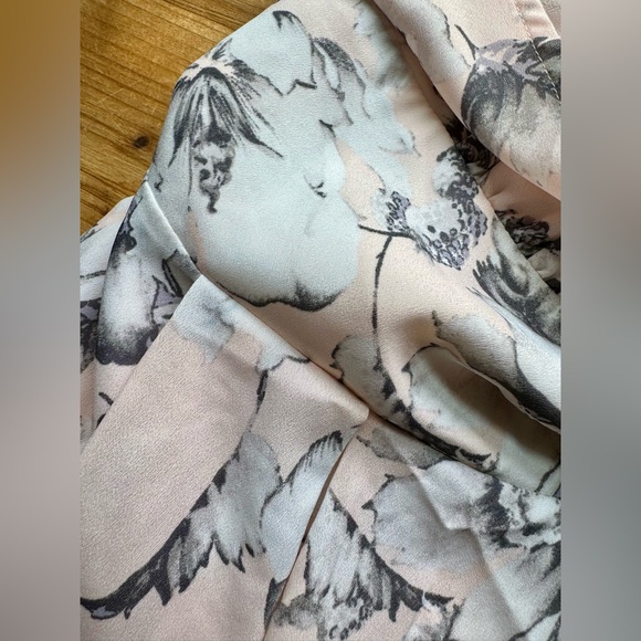 Victoria’s Secret Dress 4 - Picture 6 of 7